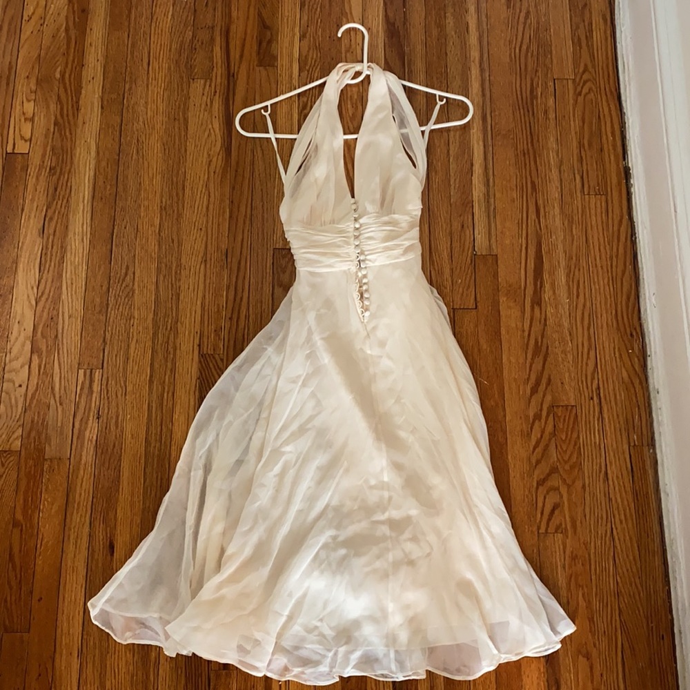 Maxazria Collection off white halter dress ⭐️⭐️